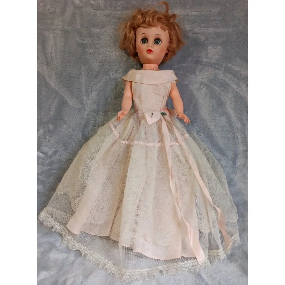 Vtg Fashion Bride Doll 17-18